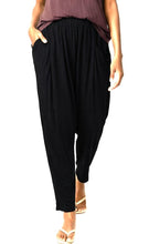 Load image into Gallery viewer, 8079 Relaxed Tapered Pants Black
