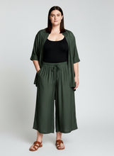 Load image into Gallery viewer, 8070 Top and 8069 pants Dark Moss
