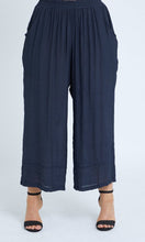 Load image into Gallery viewer, 7735 Wide leg pants
