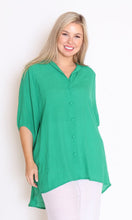Load image into Gallery viewer, 7451 Green Hi-low shirt &amp; 7735 Pants
