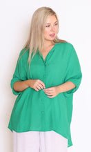 Load image into Gallery viewer, 7451 Green Hi-low shirt &amp; 7735 Pants

