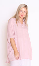Load image into Gallery viewer, 7451 Soft pink  Hi-Low collar shirt

