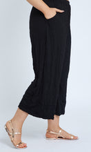 Load image into Gallery viewer, 7749 Black wide leg pants
