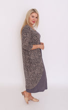 Load image into Gallery viewer, 7855 Brown Leopard long cardi
