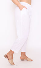 Load image into Gallery viewer, 7812 white pencil pants
