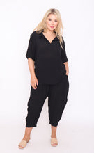 Load image into Gallery viewer, 7891 Black Frill collar top
