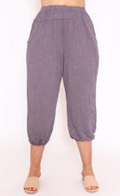 Load image into Gallery viewer, 7293 Charcoal three quarter pants
